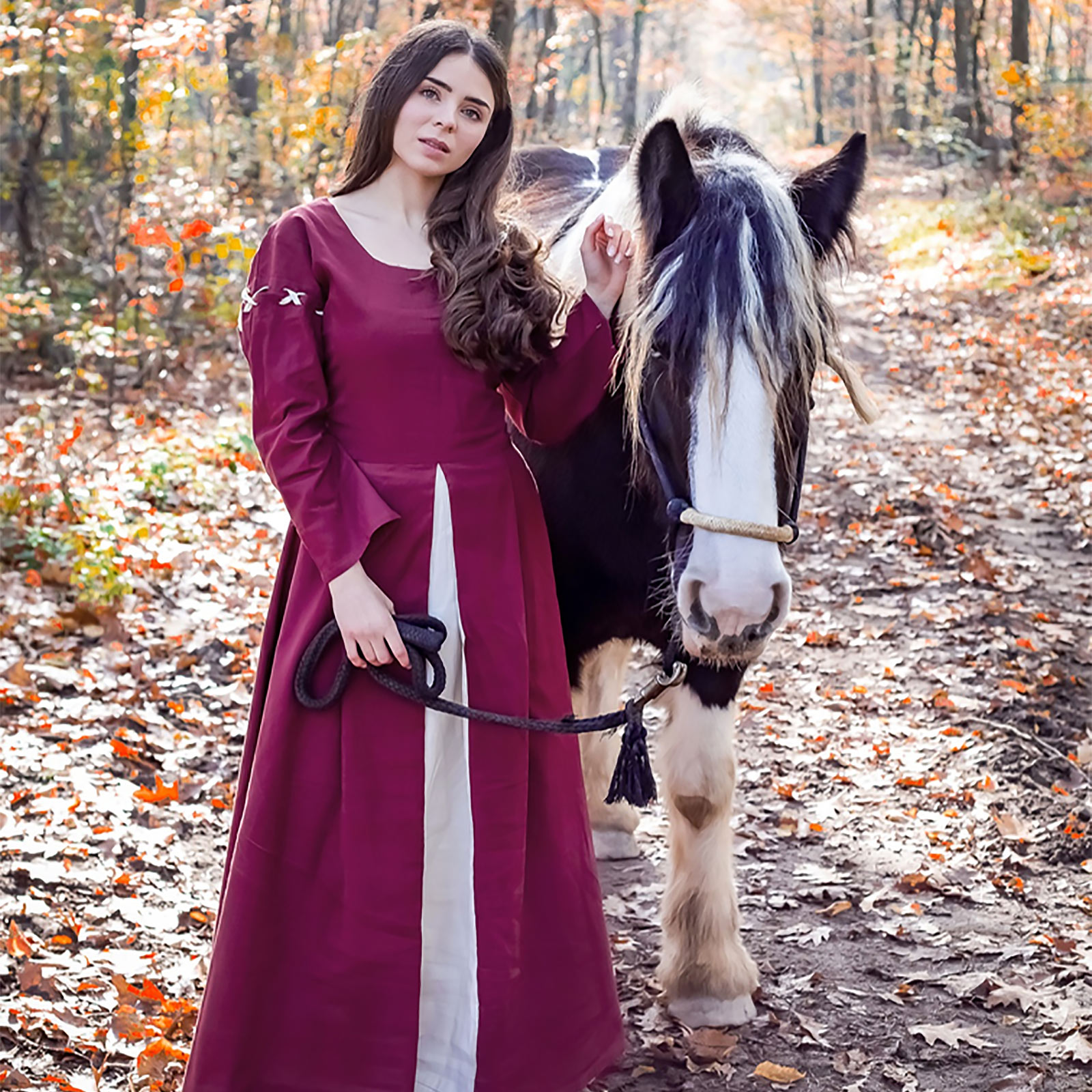 Mittelalter Kleid Larina rot-beige
