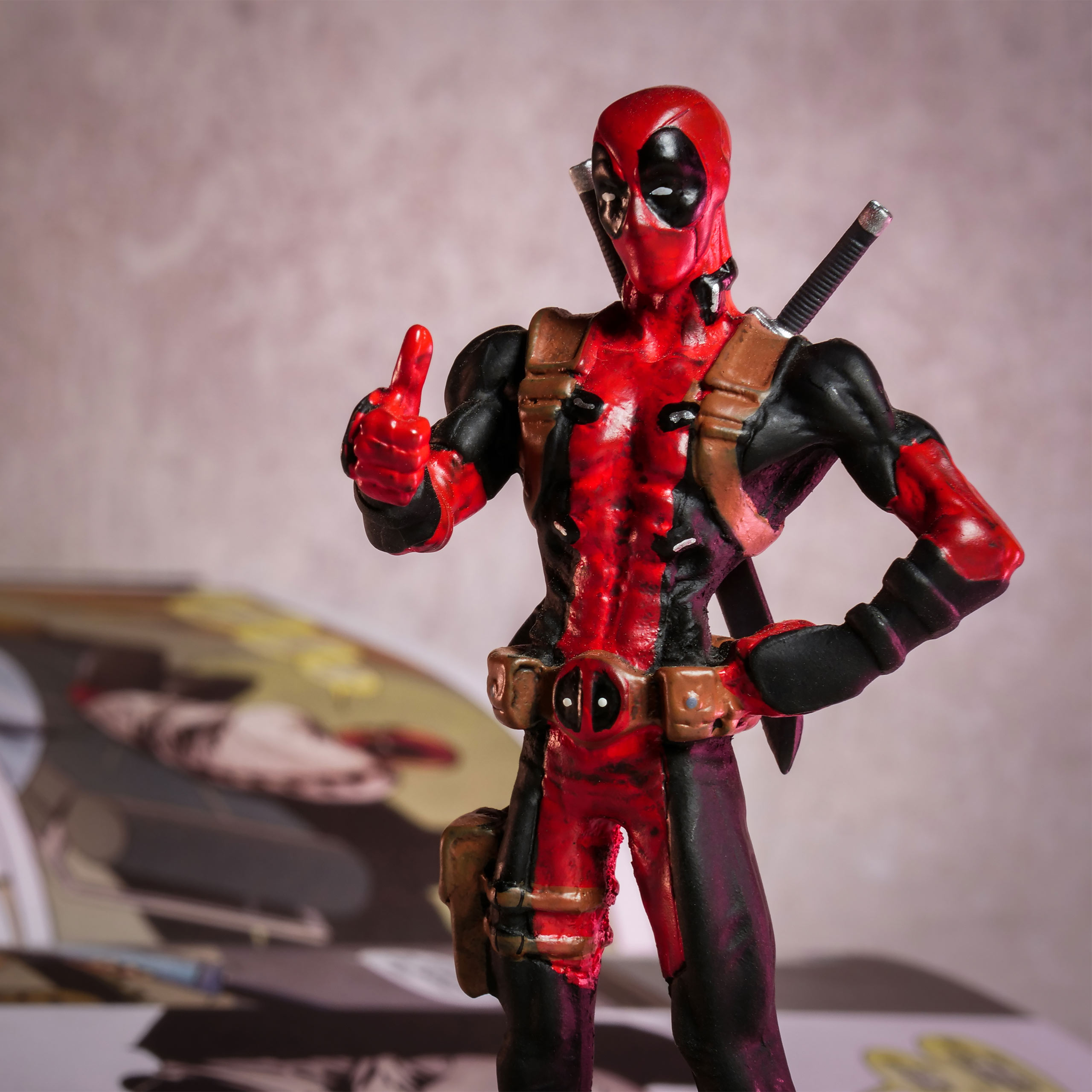 Deadpool - Heavyweights Metall Figur in Sammlerdose