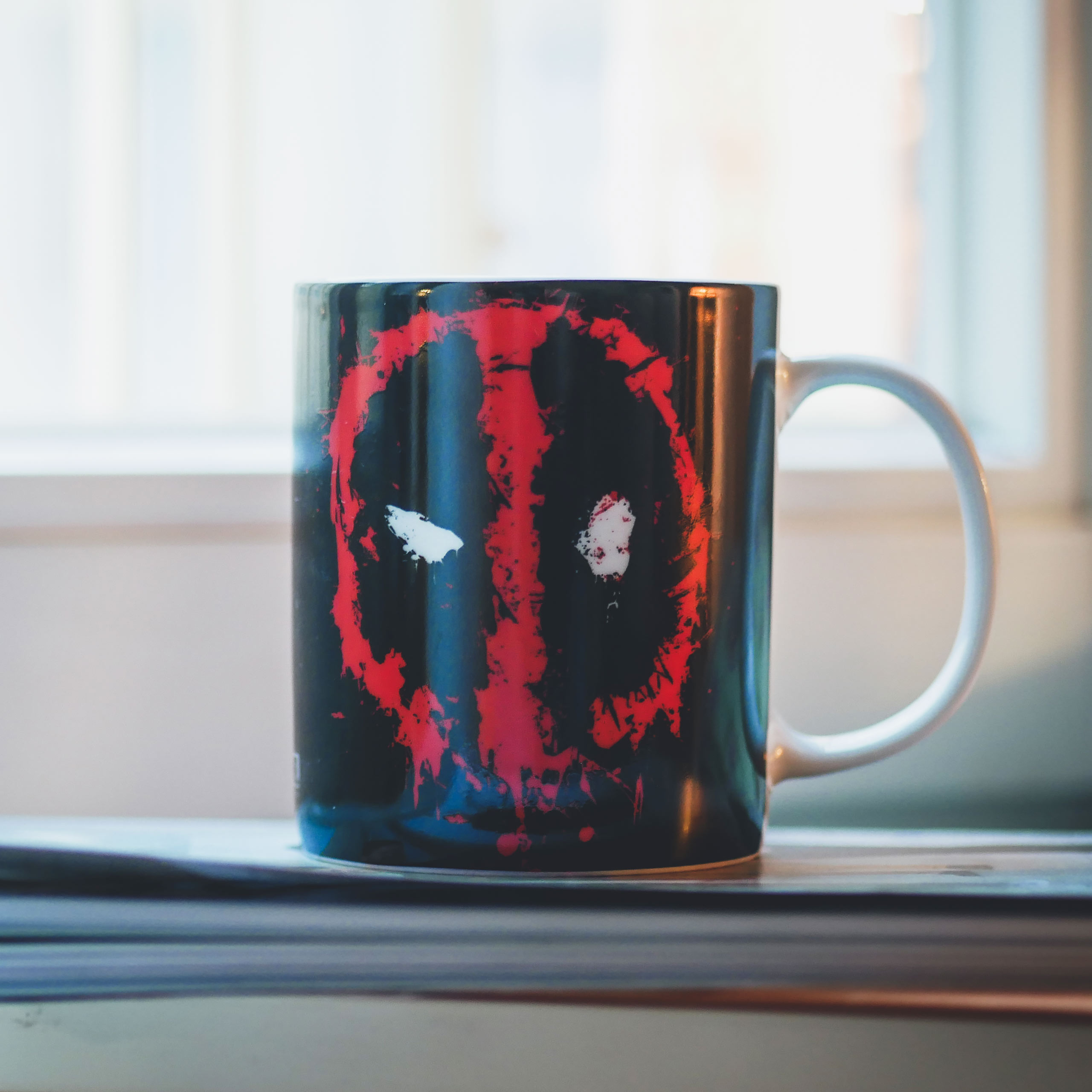 Deadpool - Splatter Logo Tasse