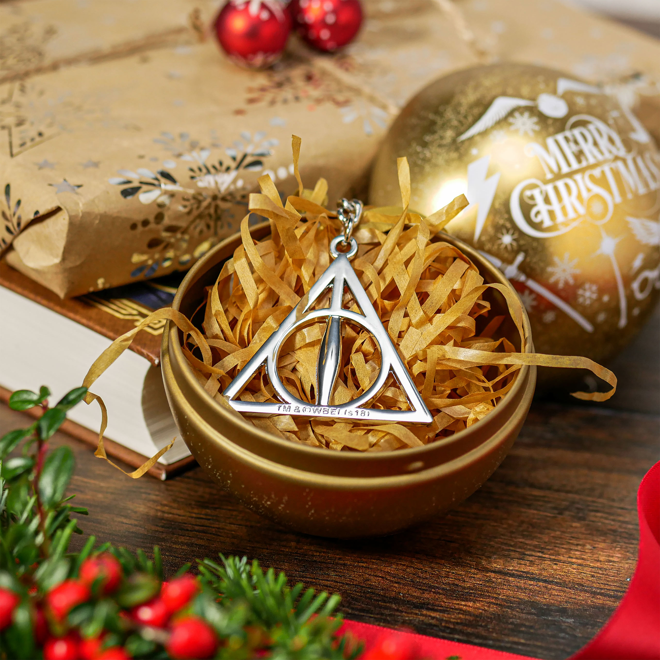 Harry Potter - Weihnachtskugel mit Deathly Hallows Schlüsselanhänger