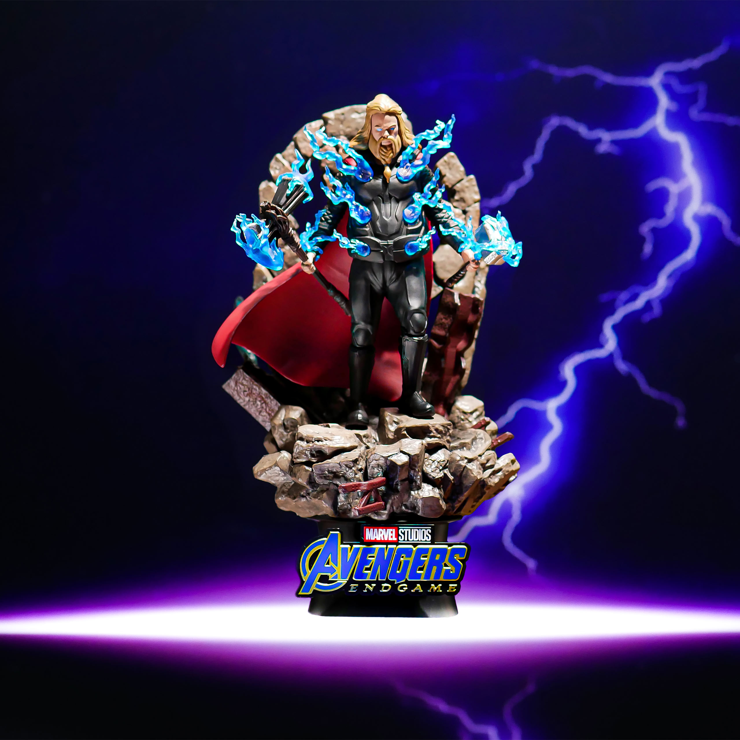 Avengers Endgame - Thor Diorama Figur