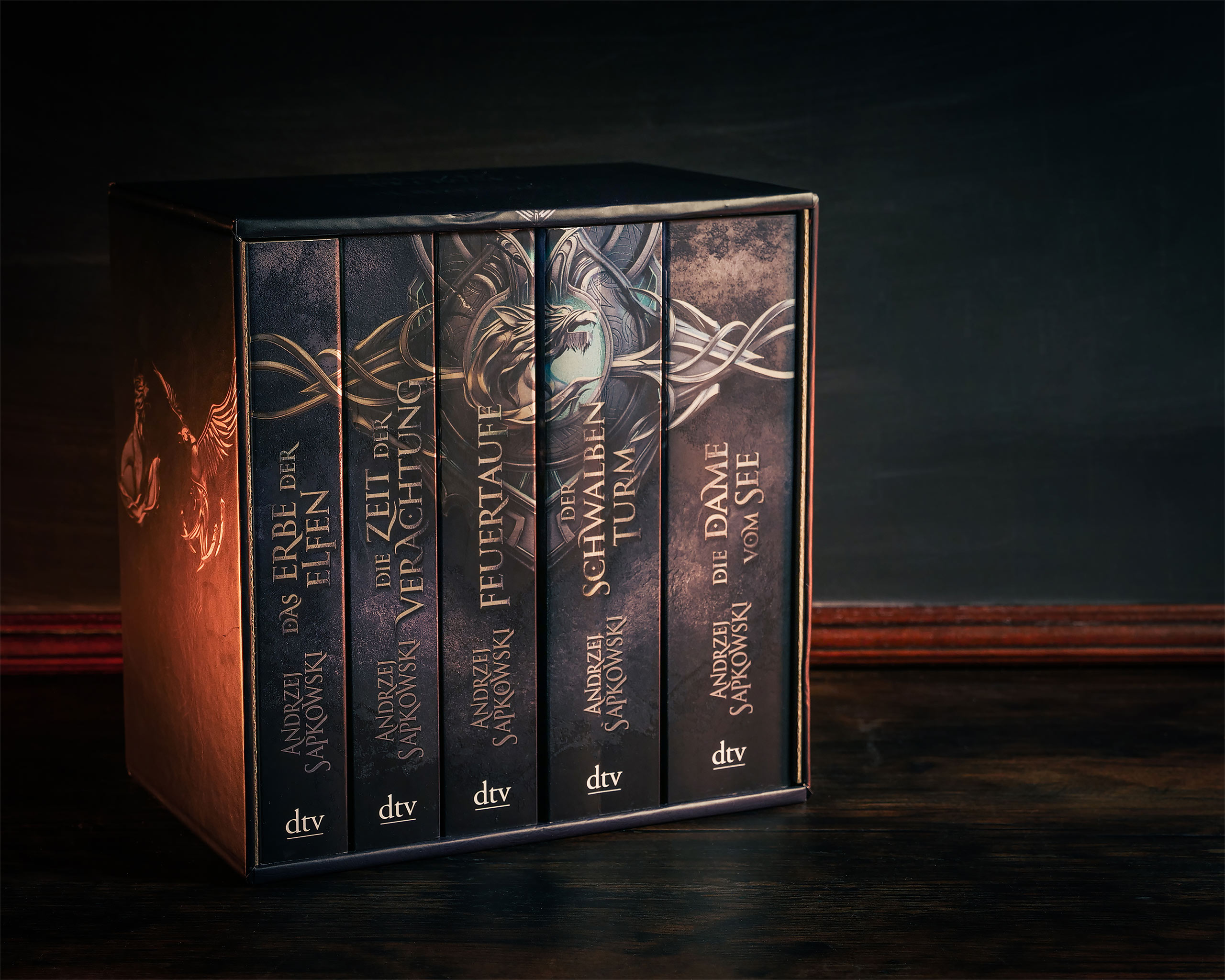 Die 5 Bände der Hexer-Saga im Schuber