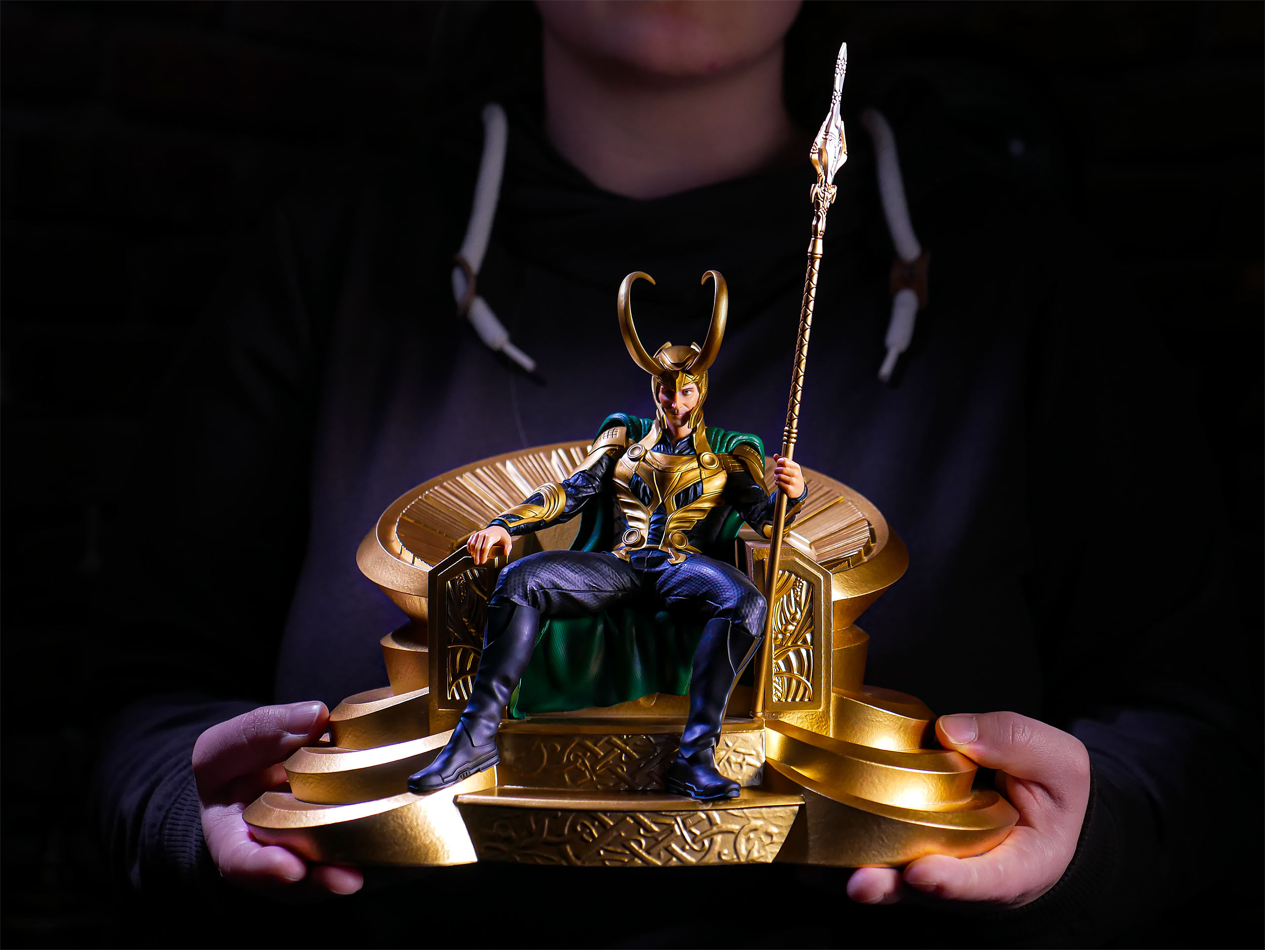 Loki - The Infinity Saga BDS Art Scale Deluxe Statue