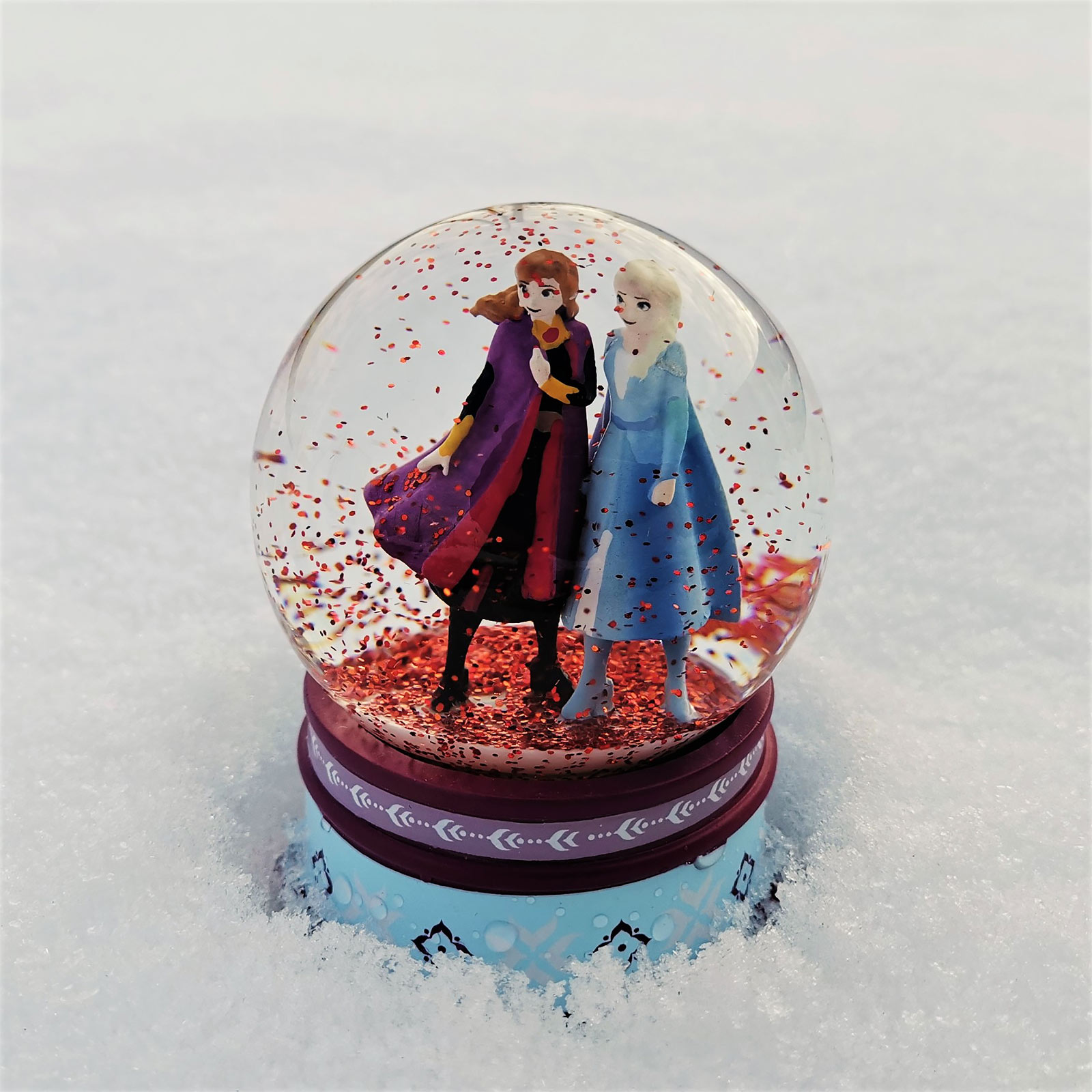 Frozen - Anna und Elsa Schneekugel mit Glitter